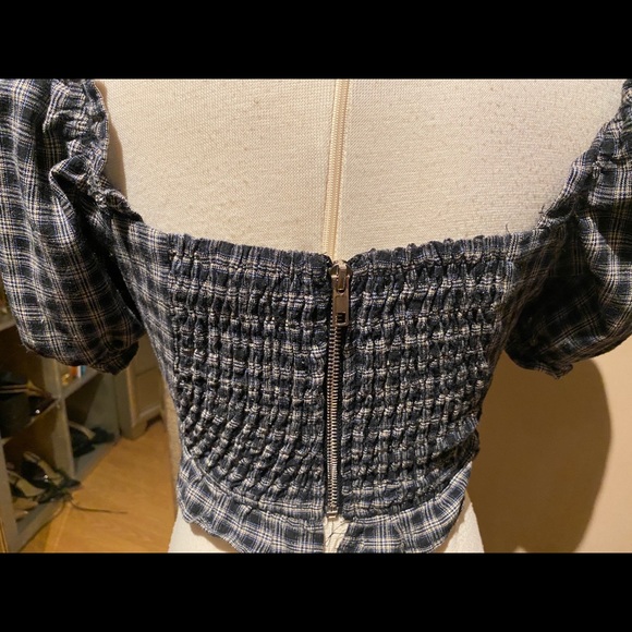 Flannel fabric crop top - Picture 5 of 5